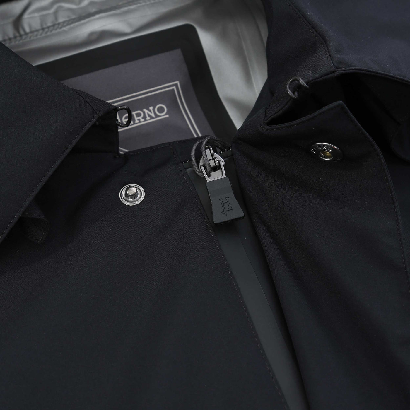 Herno Monopetto Hevolution Jacket in Black Zip