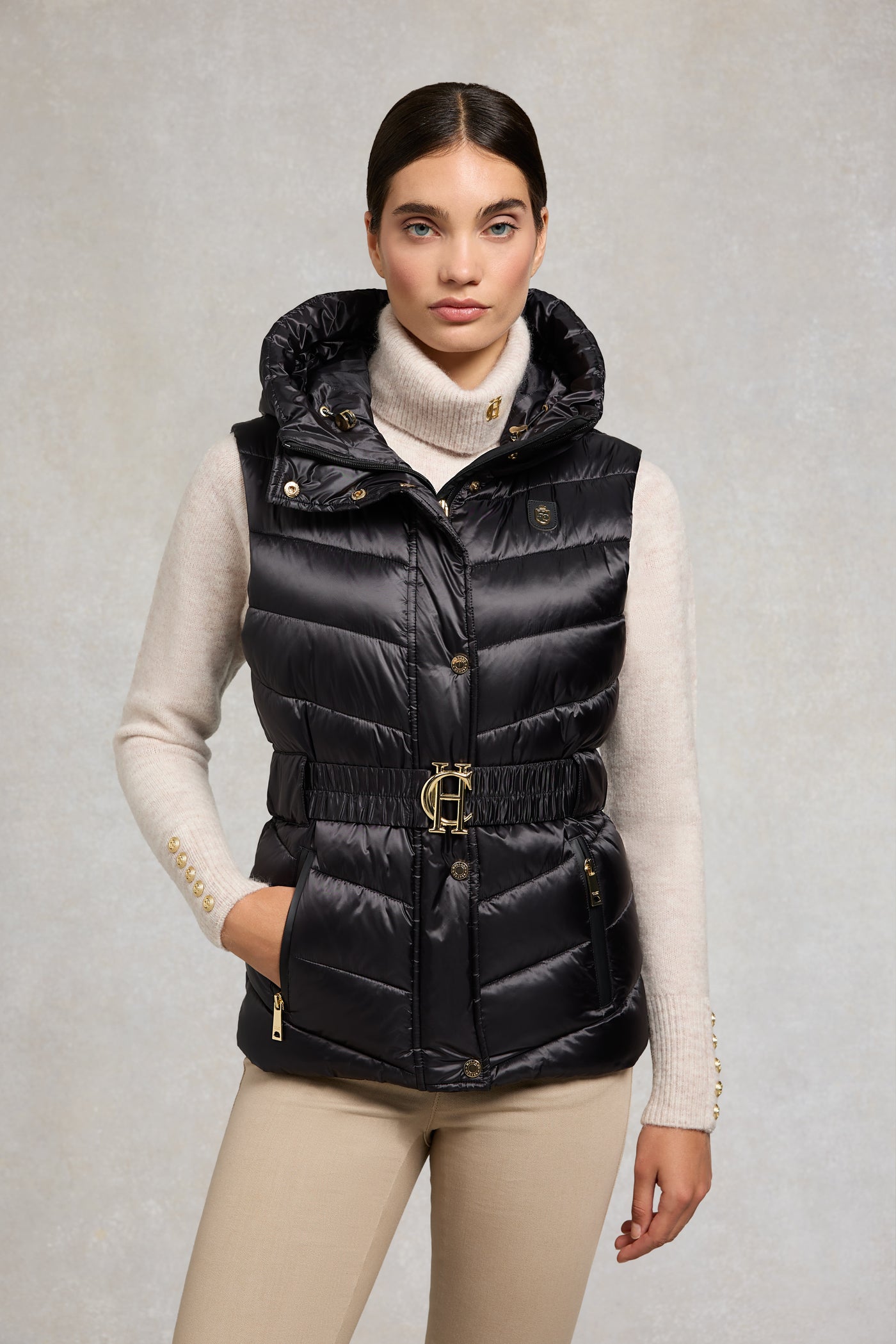 Holland Cooper Arosa Gilet in Deep Black