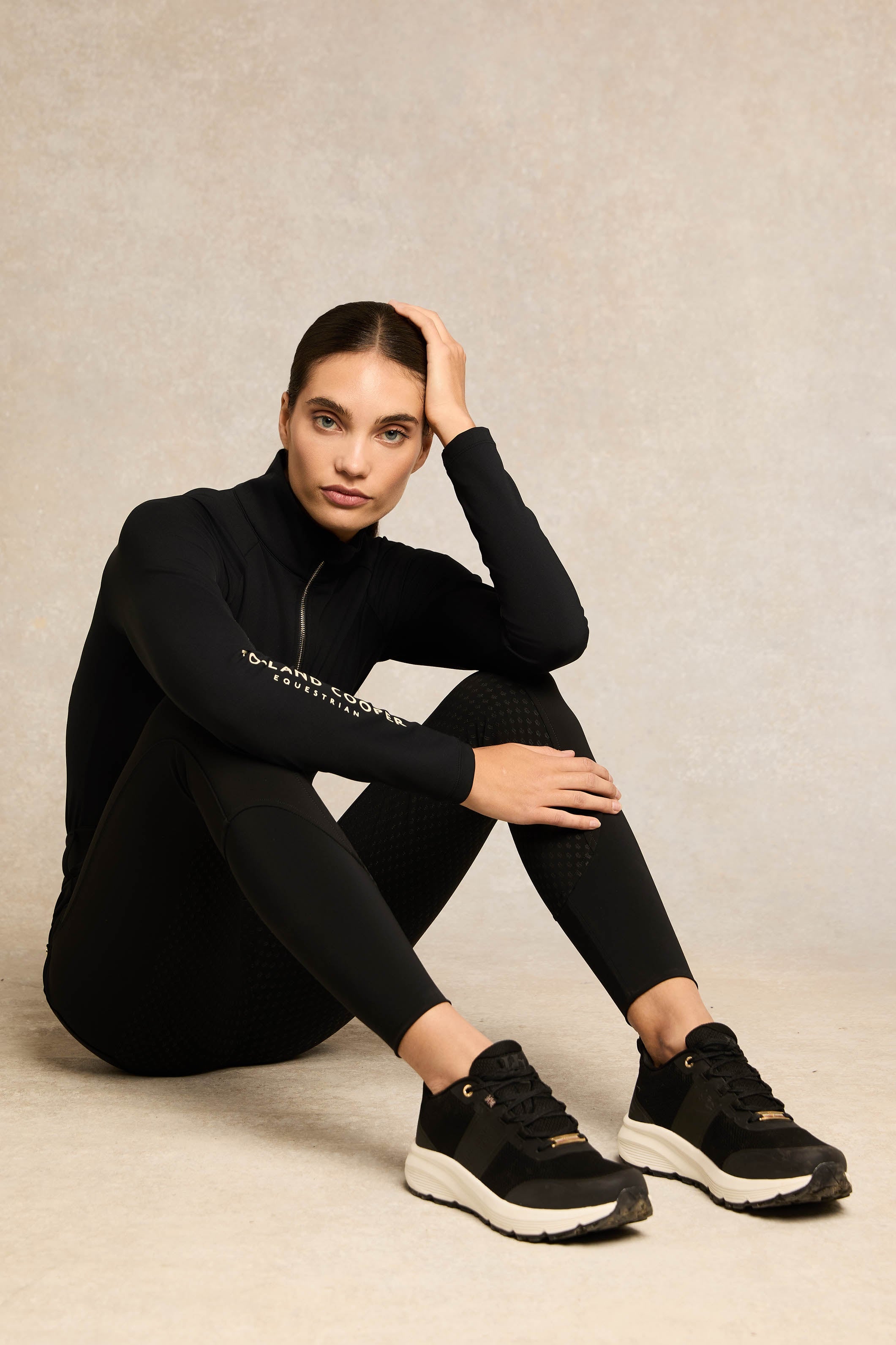 Holland Cooper Burghley Waterproof Trainer in Black