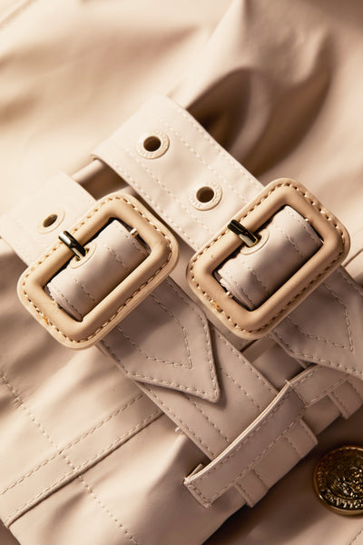 Holland Cooper Kendal Waterproof Trench Coat in Stone Buckle