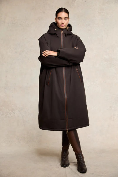 Holland Cooper One Size Waterproof Coat in Chocolate