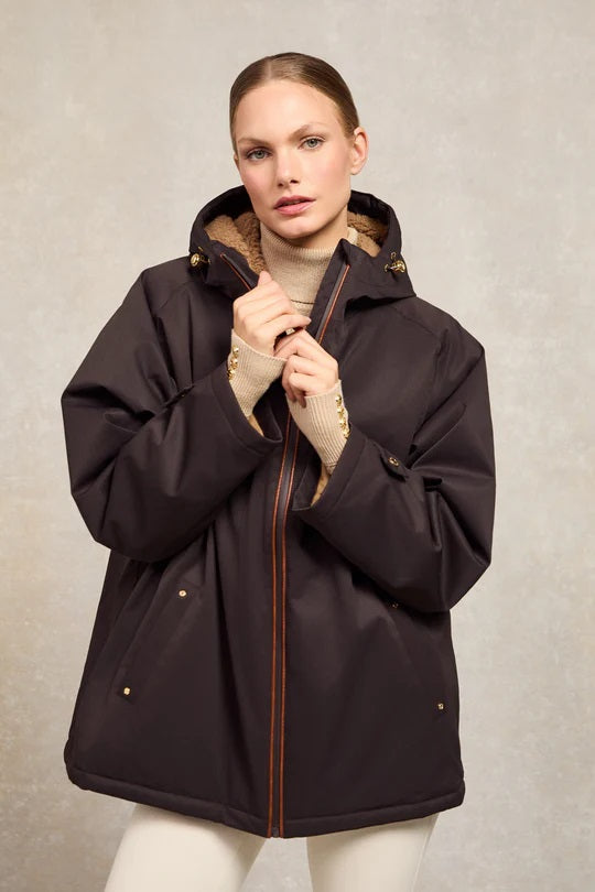 Holland Cooper One Size Waterproof Jacket in Chocolate