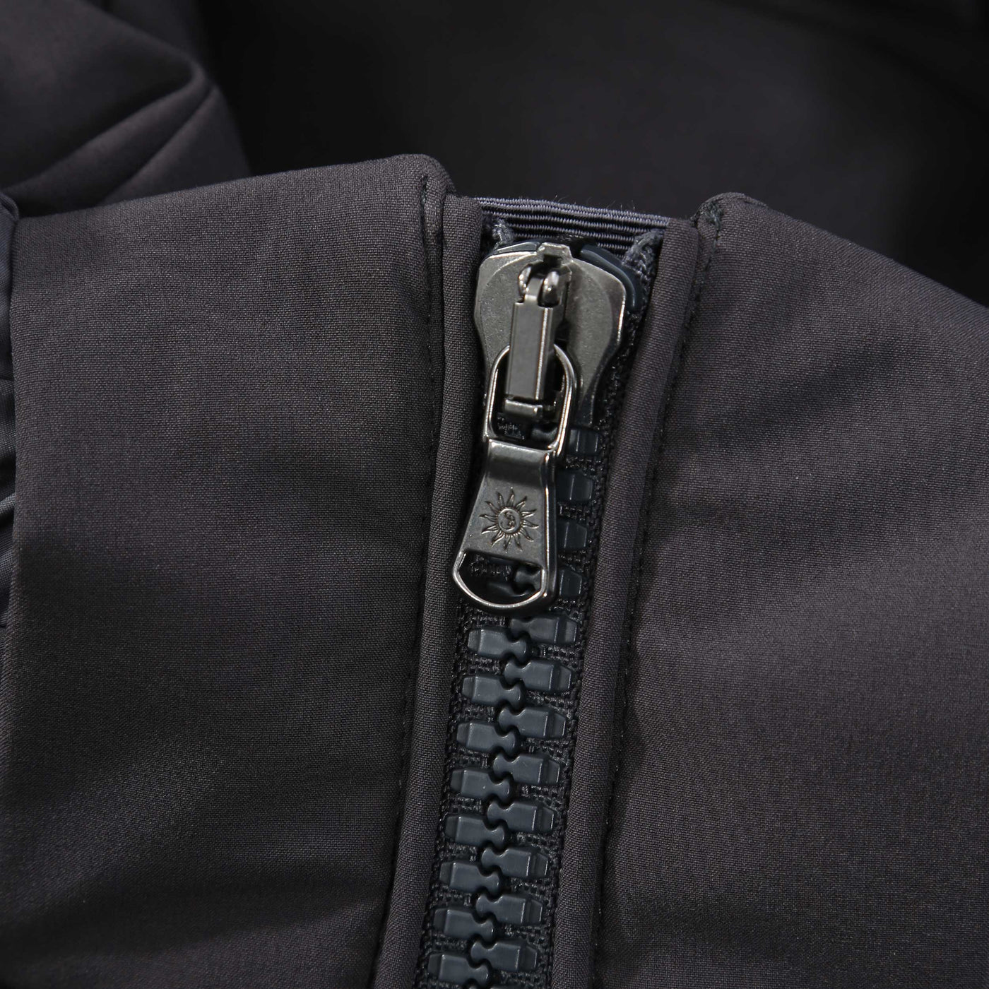 Sandbanks Banks Puffer Jacket in Charcoal Zip