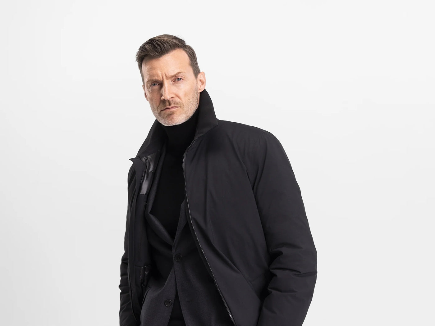 UBR Quantum Jacket in Black