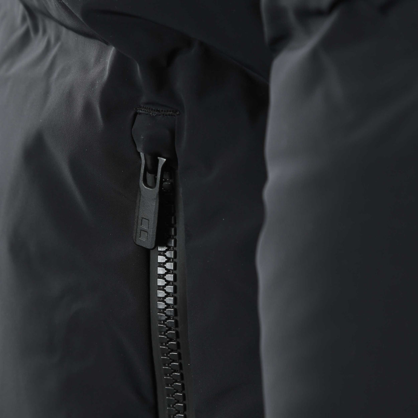 UBR Typhoon Jacket in Black Zip Close Up