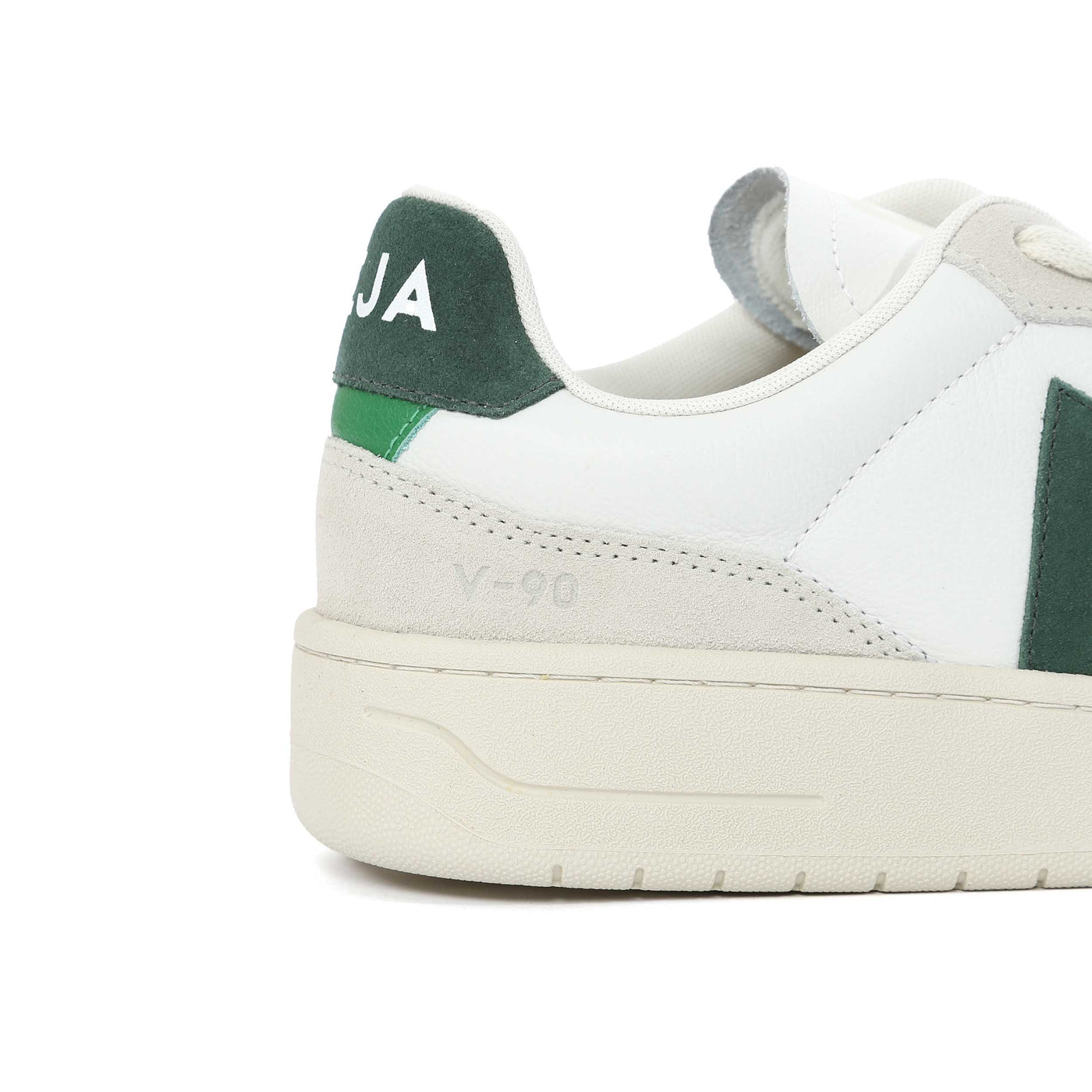 Veja V-90 Trainer in Extra White & Cyprus Branding