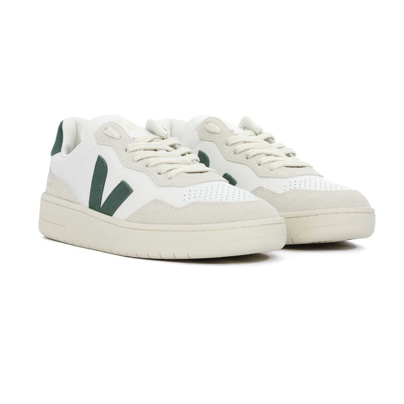 Veja V-90 Trainer in Extra White & Cyprus Pair